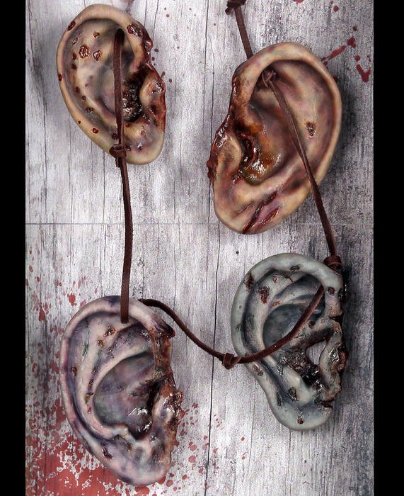 Walking Dead Daryl Dixon Ear Necklace Prop Replica image