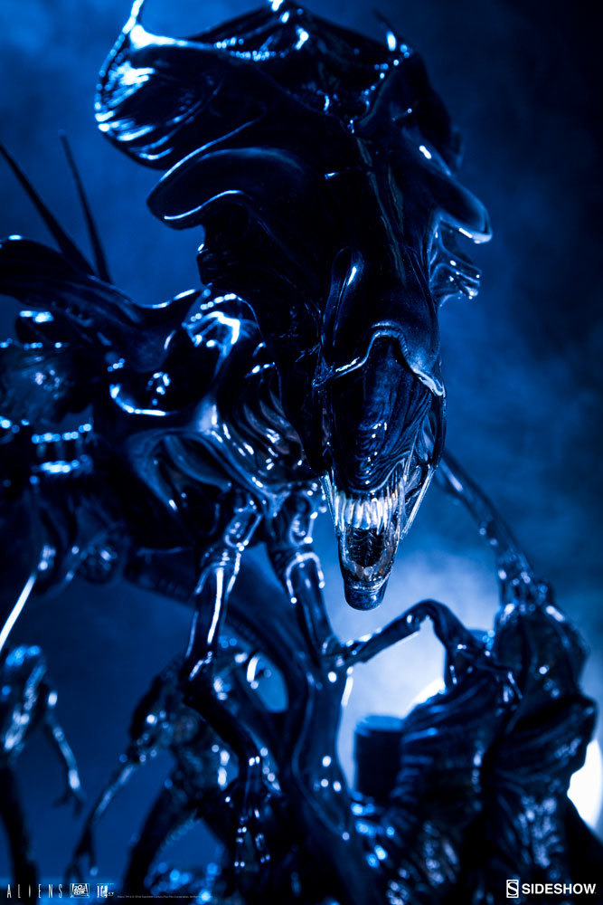 Aliens: Xenomorph Queen - 19" Maquette Statue image