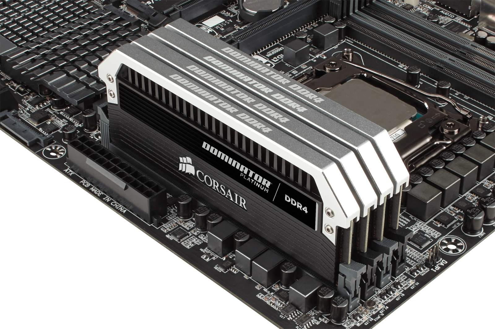 16GB Corsair Dominator Platinum Series (2 x 8GB) DDR4 DRAM 3200MHz C16 Memory Kit image