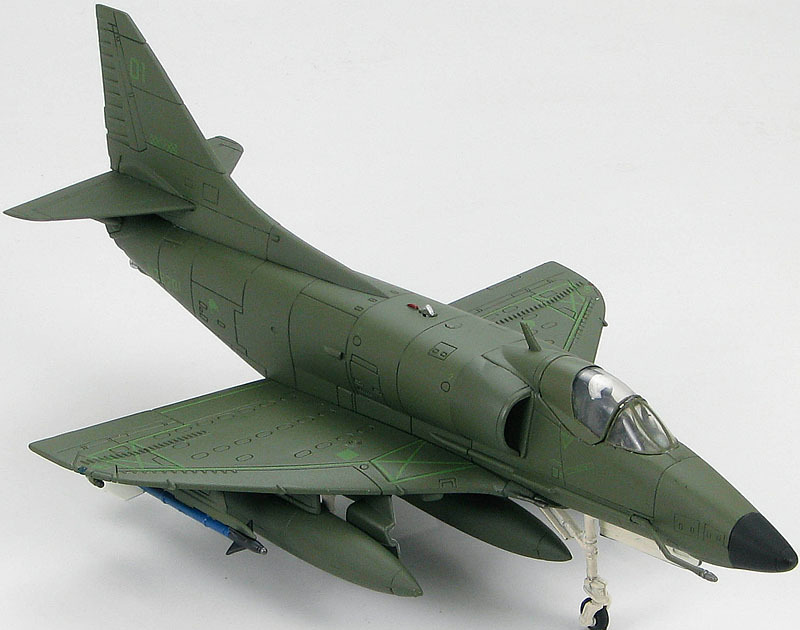 Douglas A-4K Skyhawk Kahu Composite Sqn RNZAF Ohakea AFB New Zealand 1997 1:72 Diecast Model image