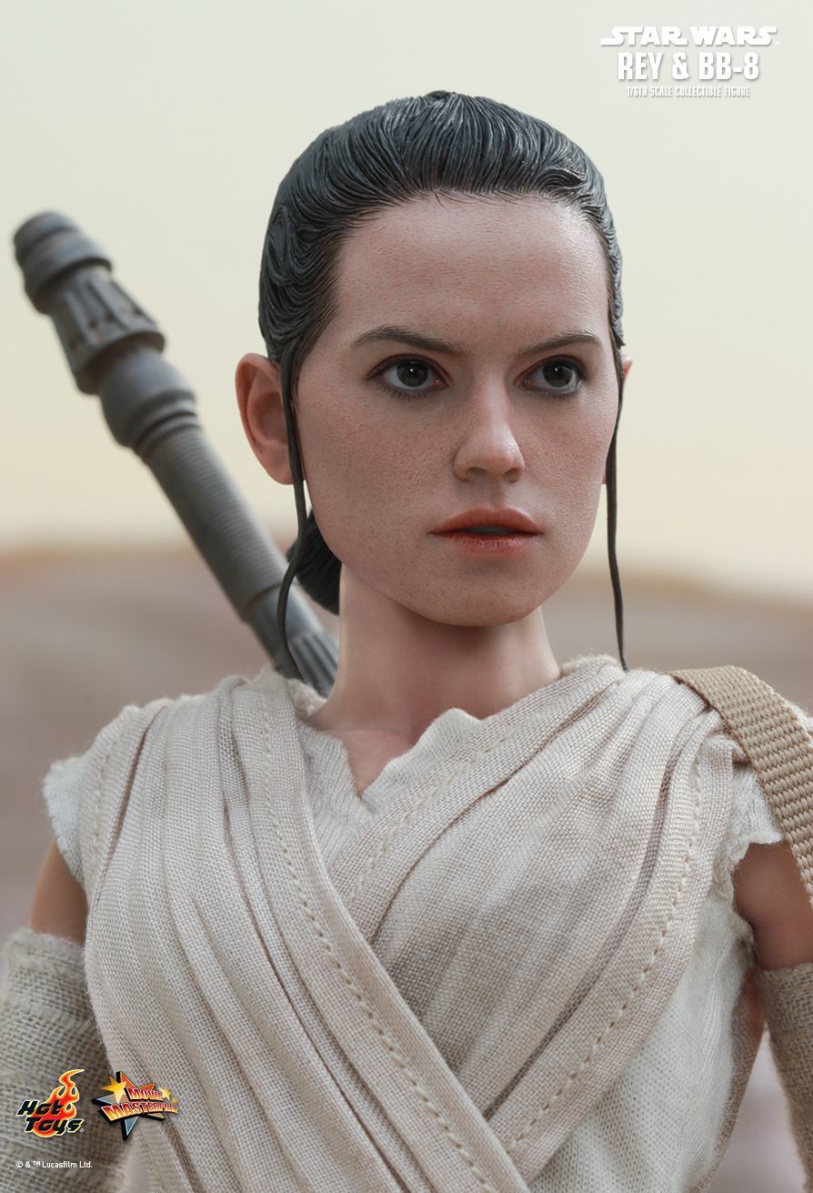 Star Wars: The Force Awakens - 12" Rey (Jakku) Figure image