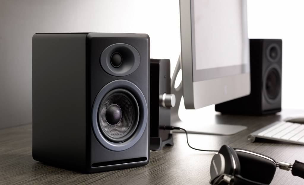 Audioengine P4 Passive Bookshelf Speakers (Pair) Satin Black image