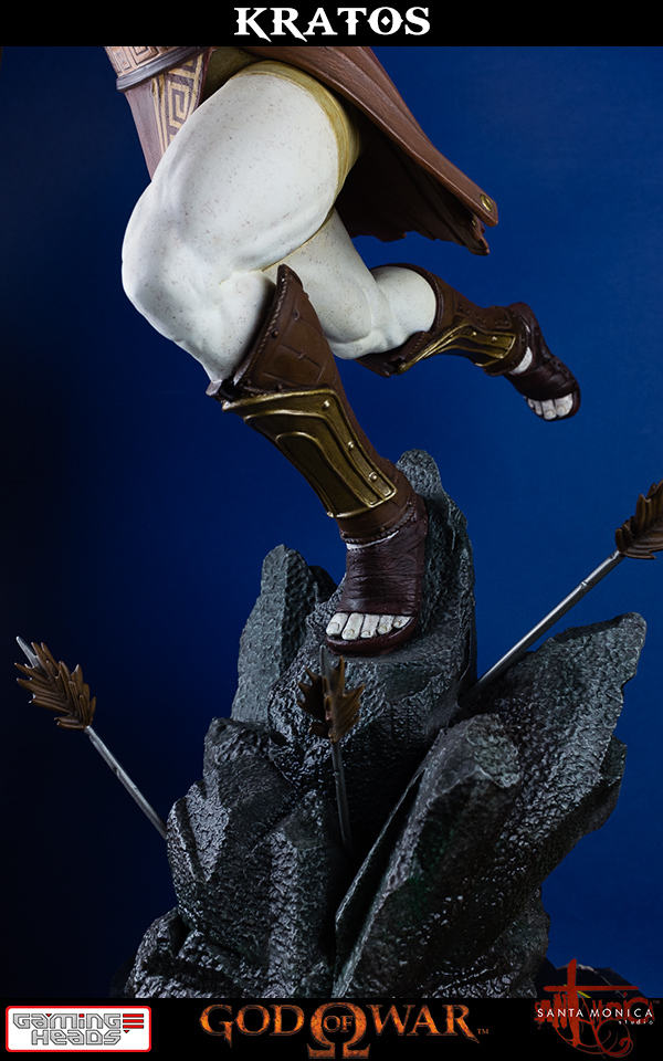 God of War Lunging Kratos 1/4 Statue