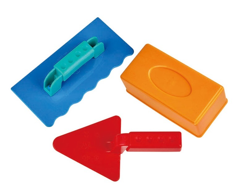 Hape: Master Bricklayer Beach Playset image