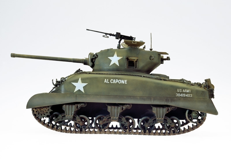 135 M4A1 Sherman Model Kit at Mighty Ape NZ