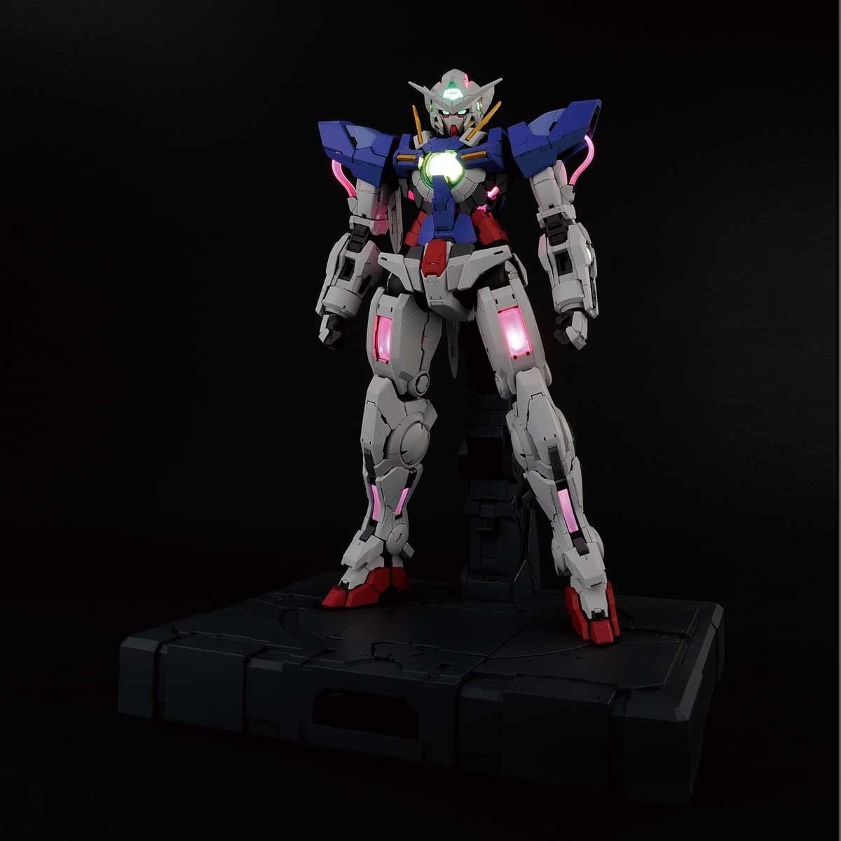 PG 1/60 Gundam Exia (Lighting Model) - Model Kit