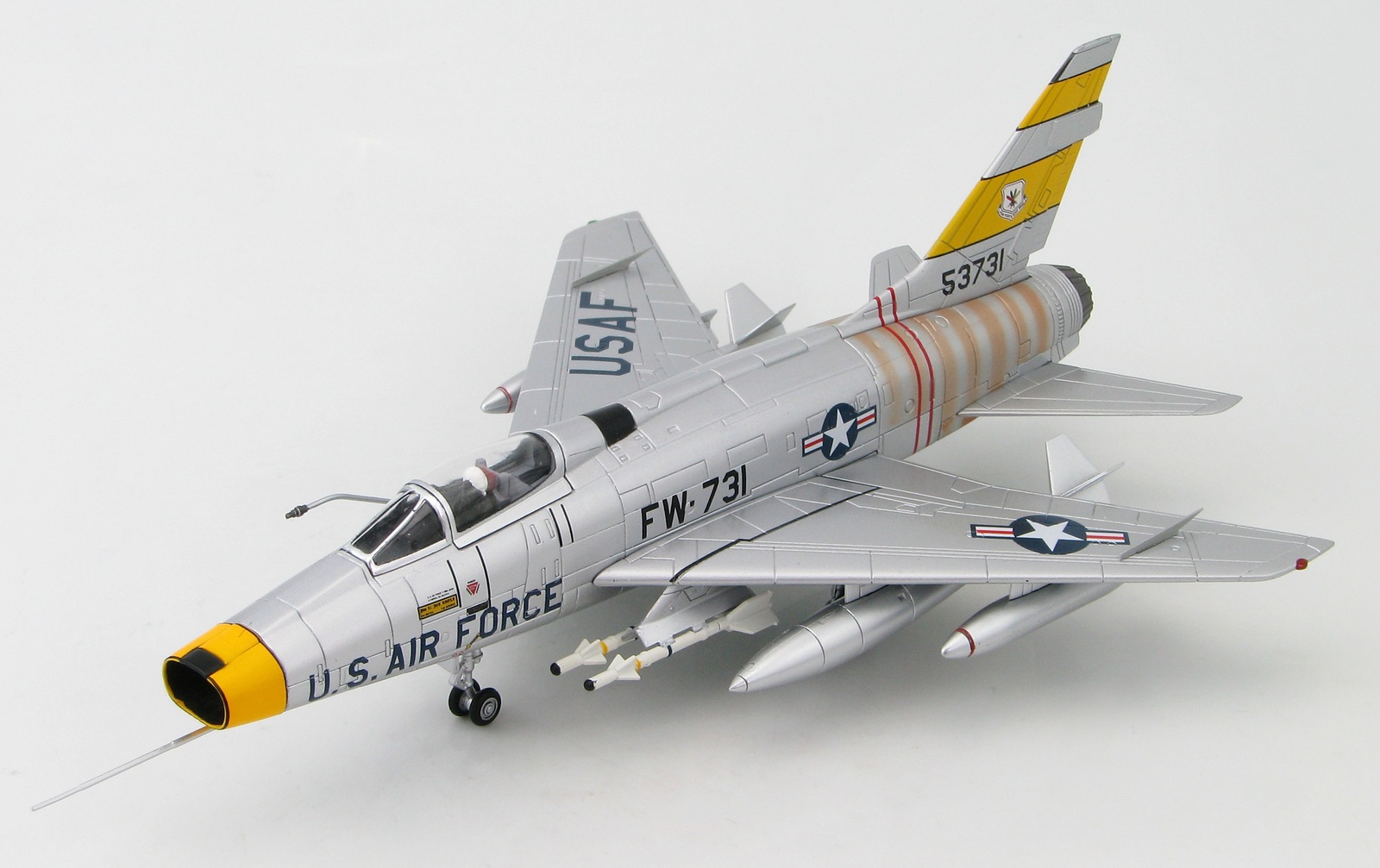 1/72 F-100D Super Sabre - Diecast Model image