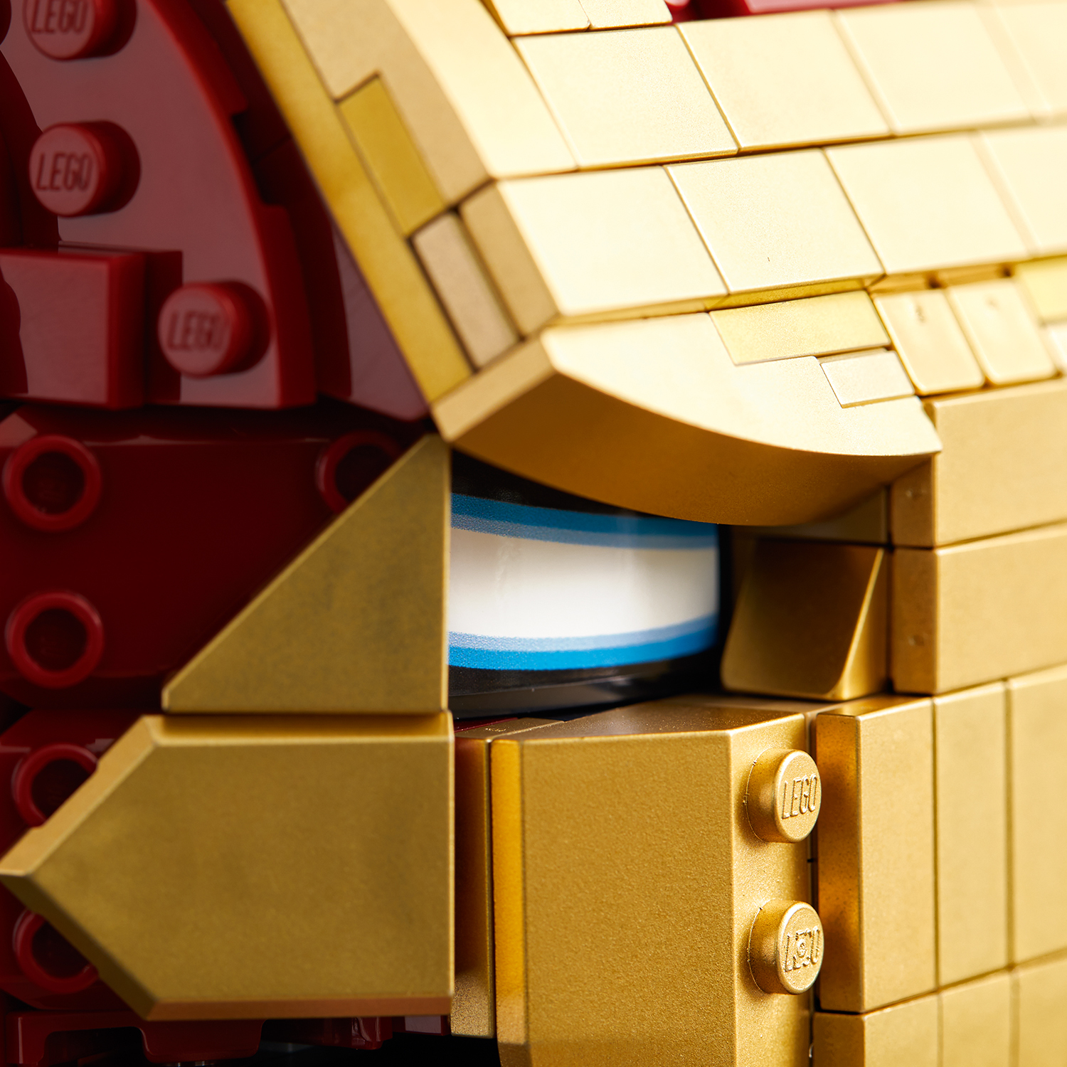 LEGO Marvel: Iron-Man Helmet image