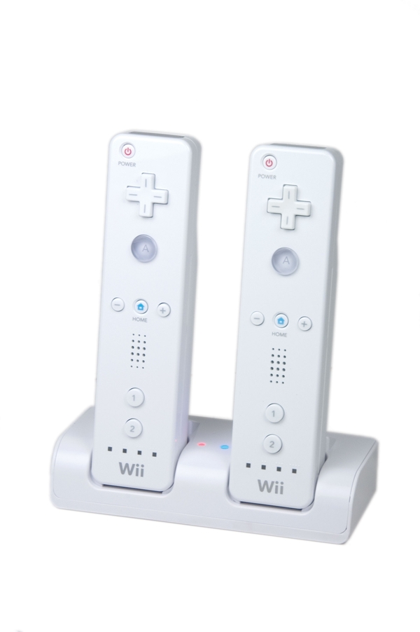 Futuretronics Dual Power Dock Wii for Nintendo Wii image