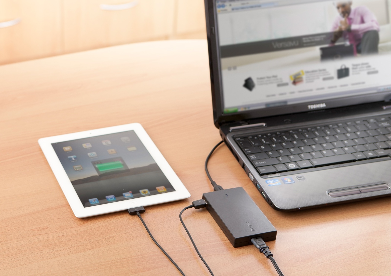 Targus: Compact Laptop Charger with USB Fast Charger image