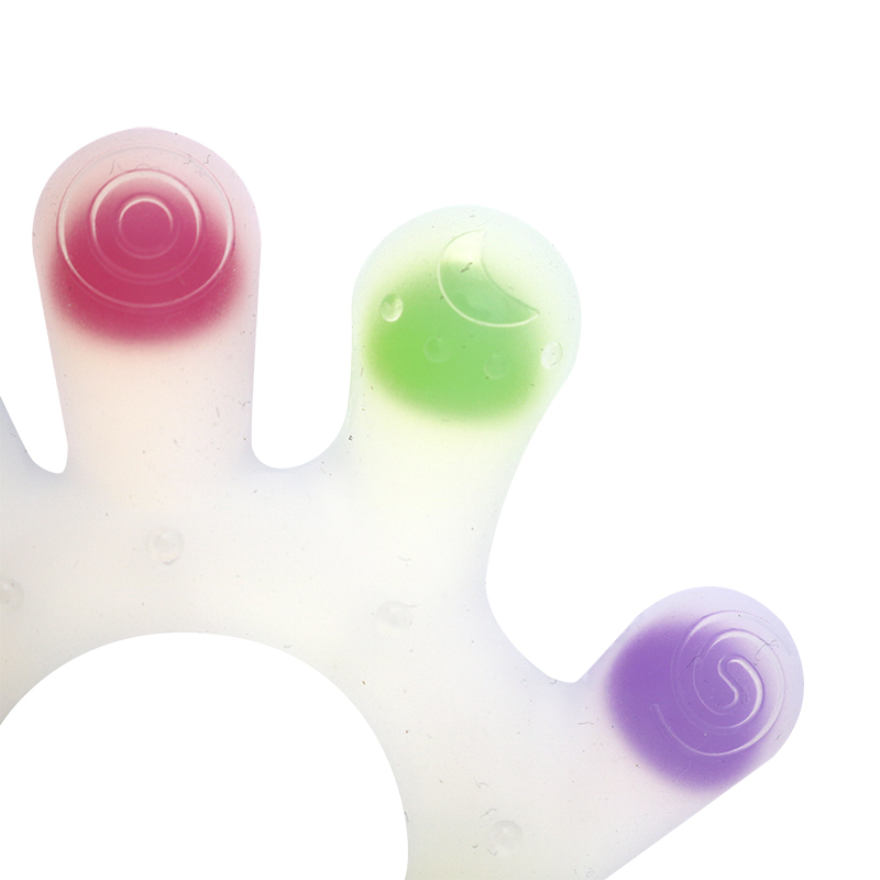 Haakaa: Palm Teether image