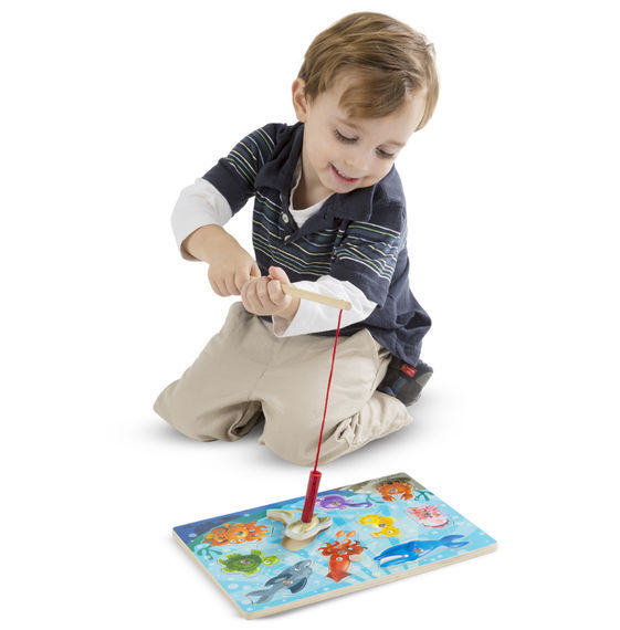 Melissa & Doug: Magnetic Wooden Fishing Puzzle Game image
