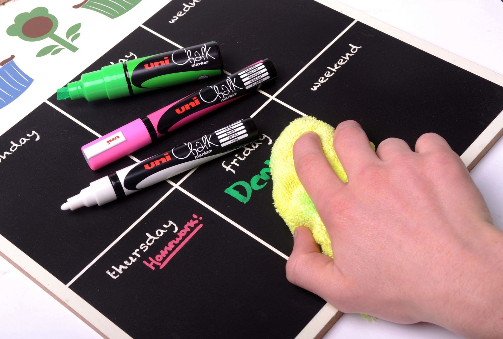 Uni Bullet Tip Chalk Marker - Fluoro Green (5mm) image