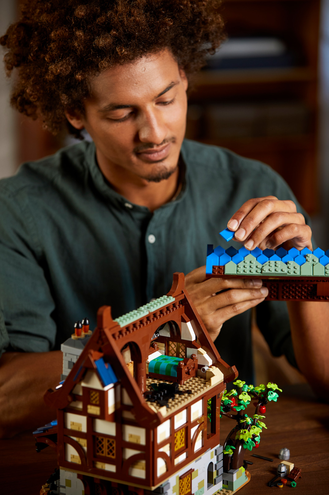 LEGO Ideas: Medieval Blacksmith - (21325) image