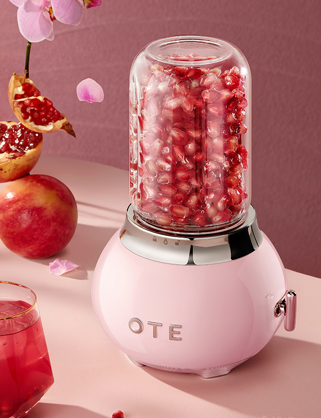 Buy OTE Retro Style Electric Smoothie Blender Pink at Mighty Ape NZ
