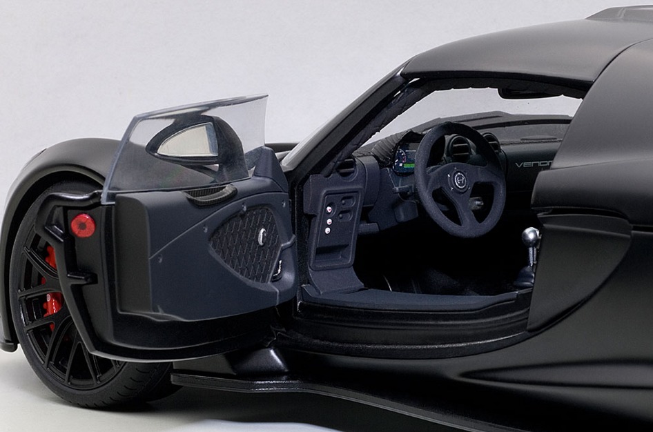 1/18 Hennessey Venom GT (Carbon Black) image