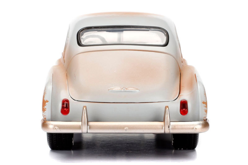 Jada: 1/24 FF8 Dom's Chevy Fleetline Diecast Model image
