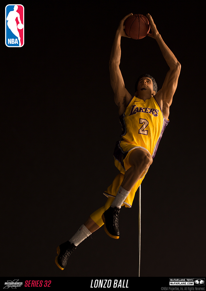 Lonzo Ball McFarlane Series 32 Los Angeles Lakers FAST SHIPPING
