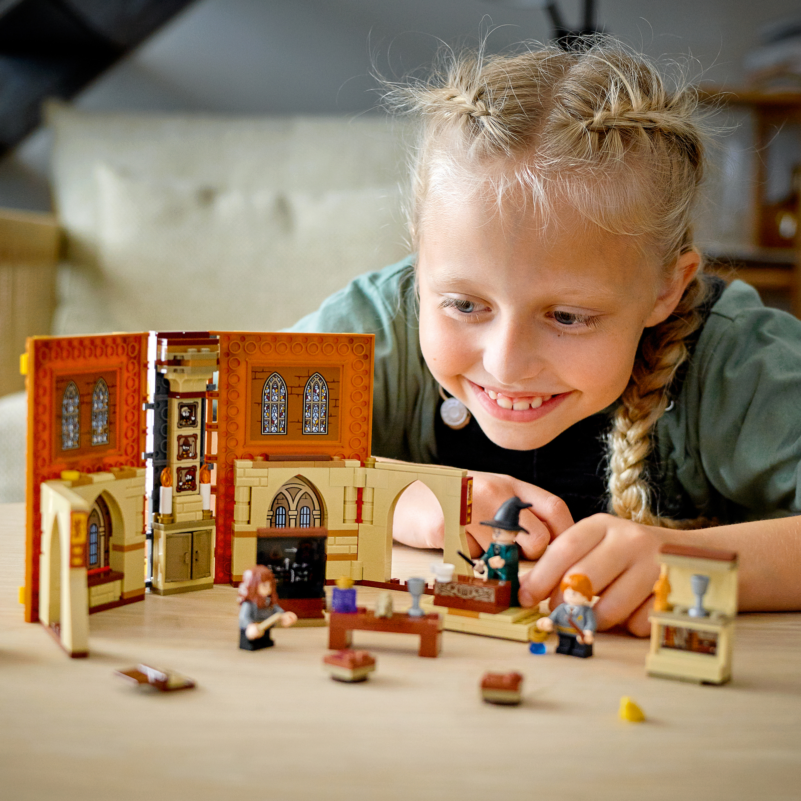 LEGO Harry Potter: Hogwarts Transfiguration Class (76382) image