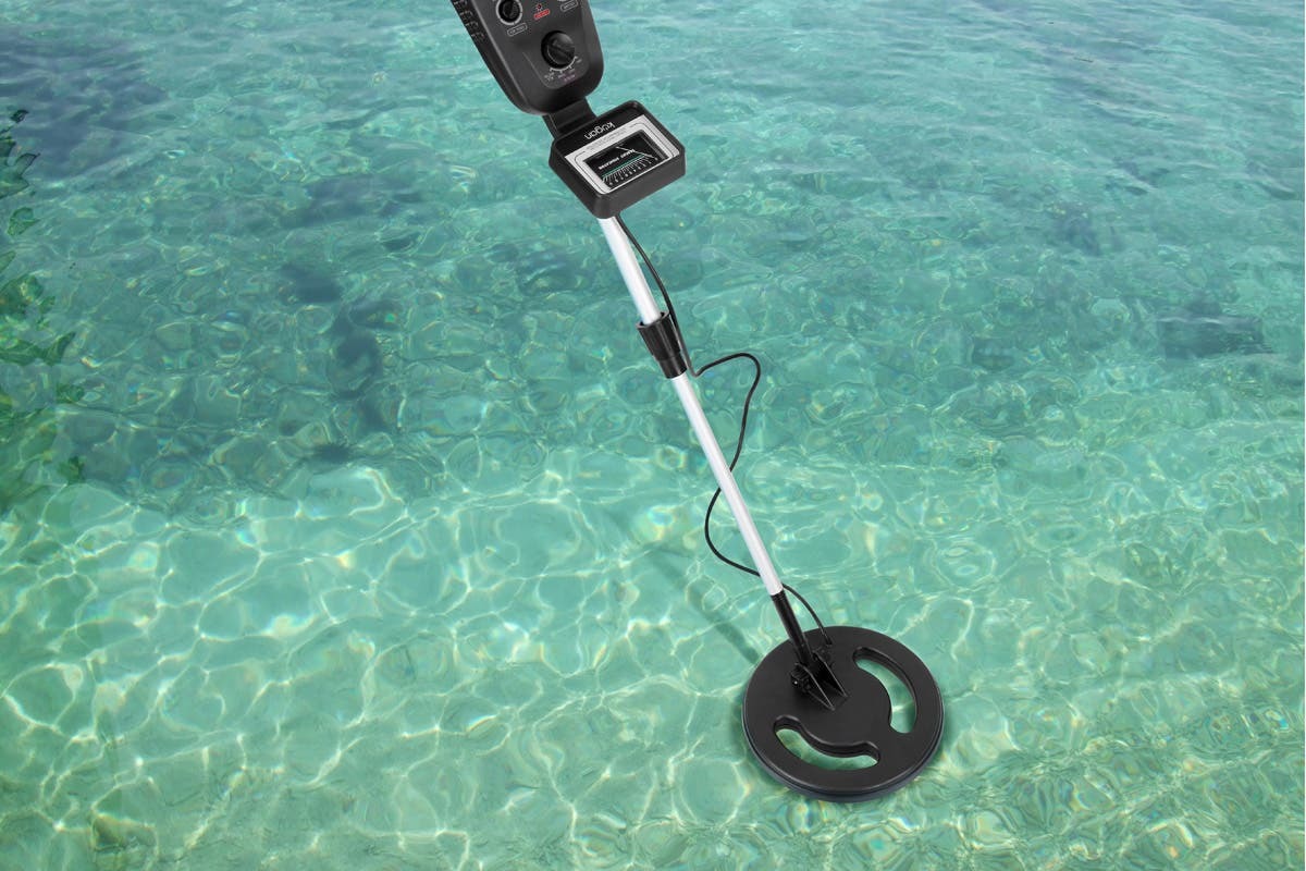 Kogan Deep Target Waterproof Metal Detector image