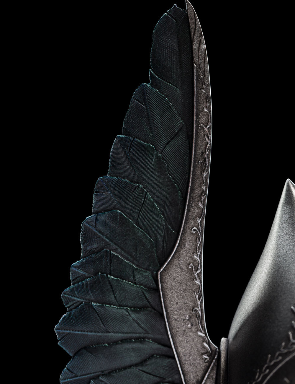 The Lord of the Rings: Gondor King's Guard Helm - by Weta image