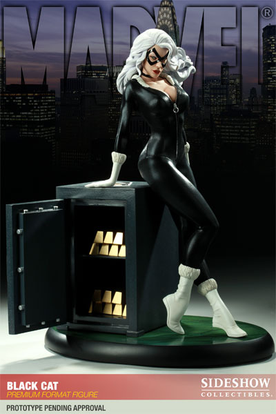 Spiderman Premium Format 17" Figure - Black Cat (Limited Ed. 1000)