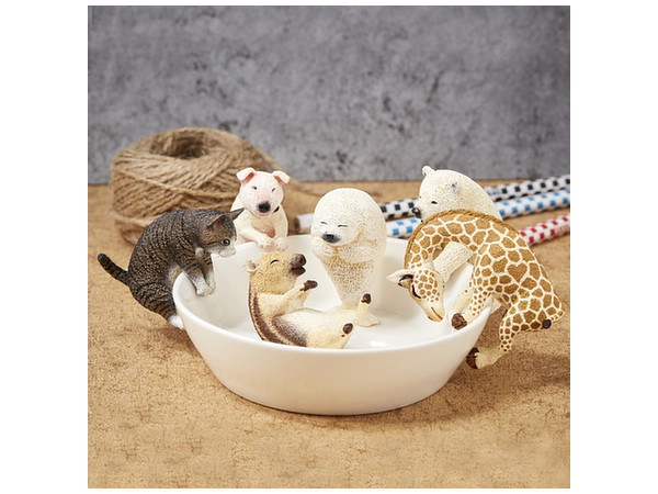Animal Life: Baby Hug - Mini-Figure (Blind Box) image