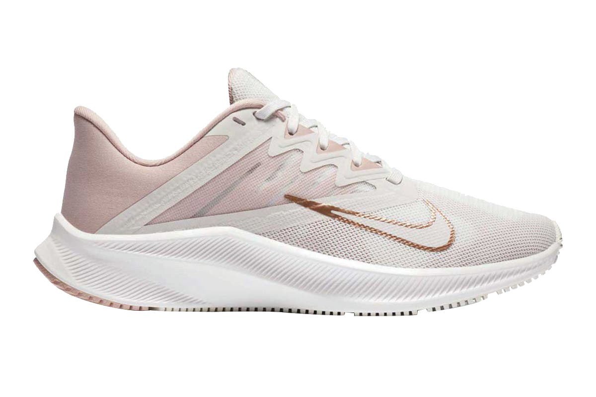 nike women's quest 3 running stores