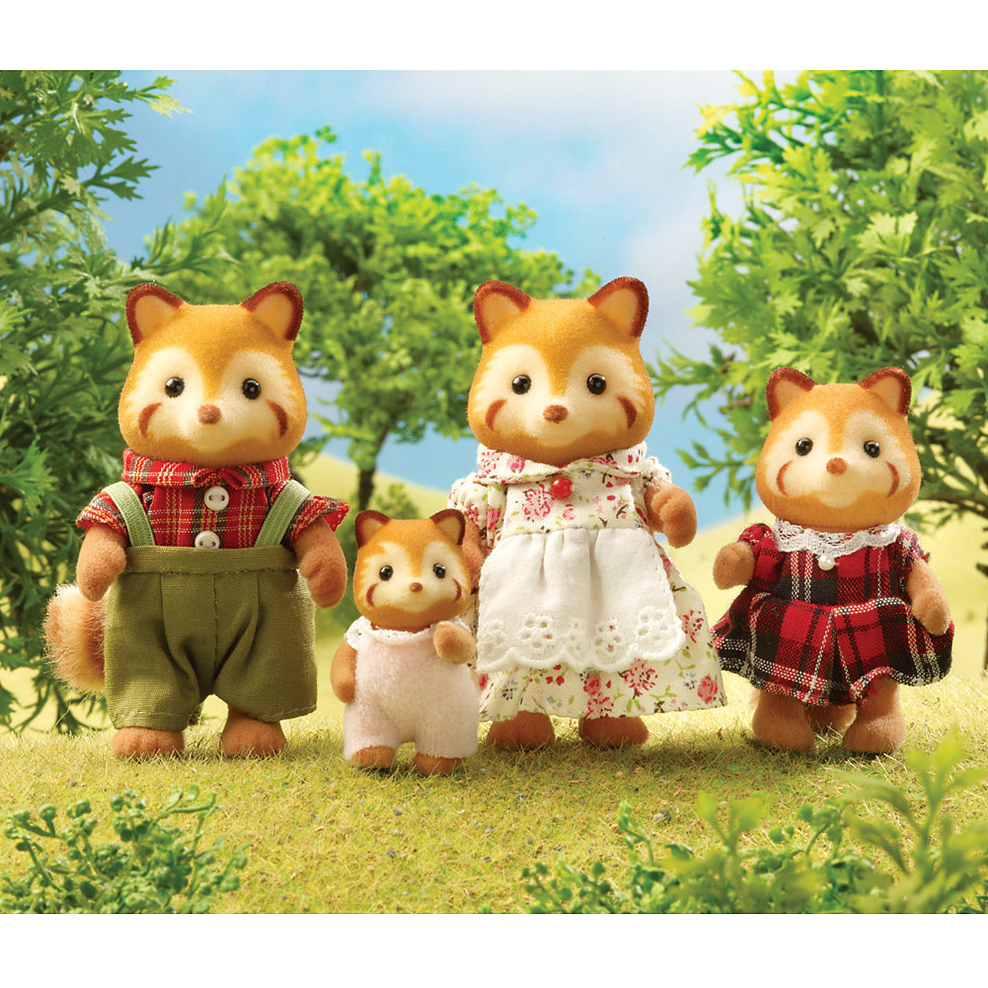 Sylvanian Families - Red Panda Family | Toy | at Mighty Ape Australia