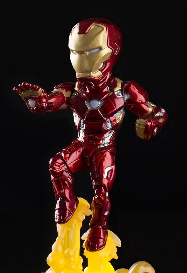 Marvel - Iron Man (Light-Up) - Q-Fig FX Diorama image