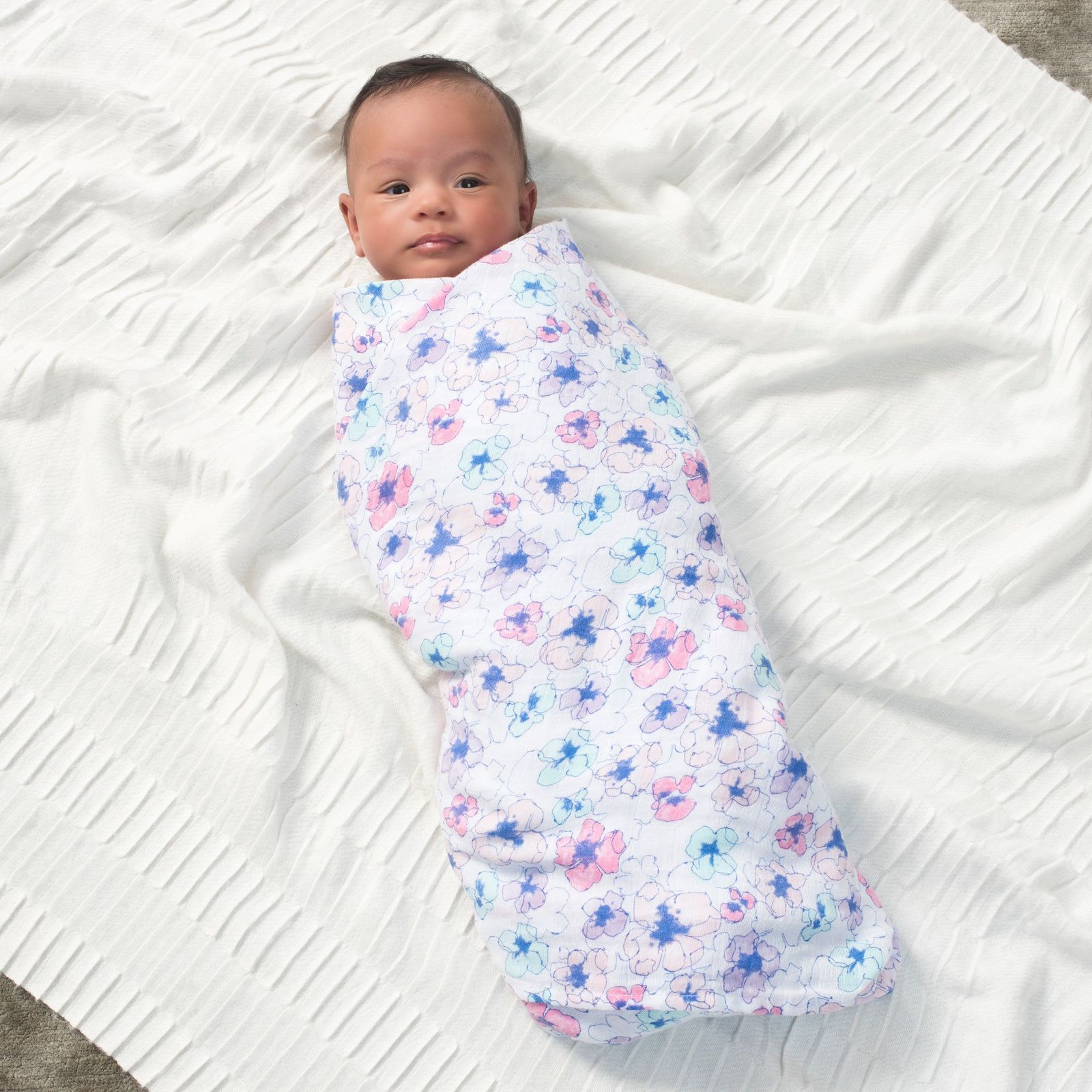 Aden + Anais: Classic Swaddle - Trail Blooms (4 Pack) image