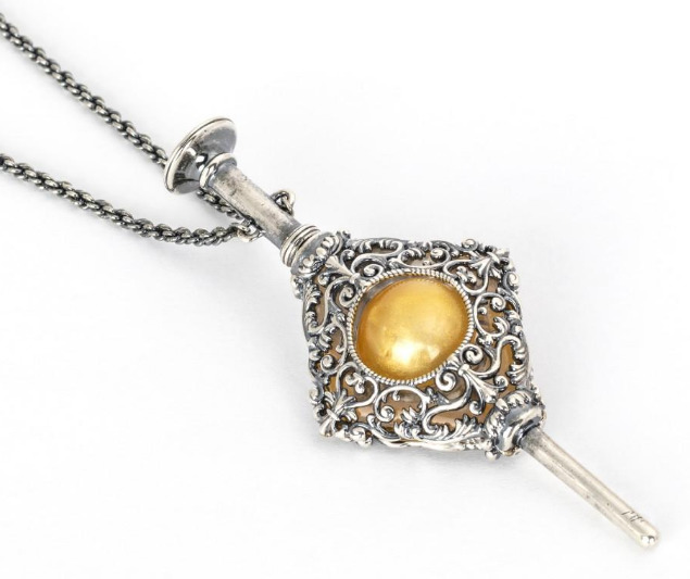 Harry Potter: Replica Necklace - Gellert Grindelwald's Pendant image