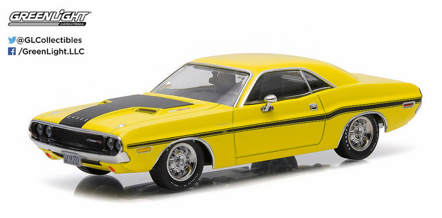 1/43: Dodge Challenger R/T - Diecast Model image