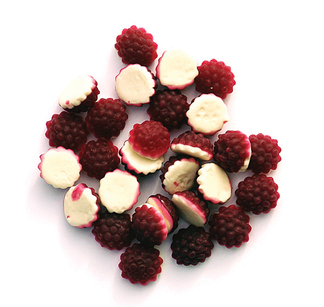 Rainbow Confectionery Boysenberries n Cream Lollies Bulk Bag 1kg