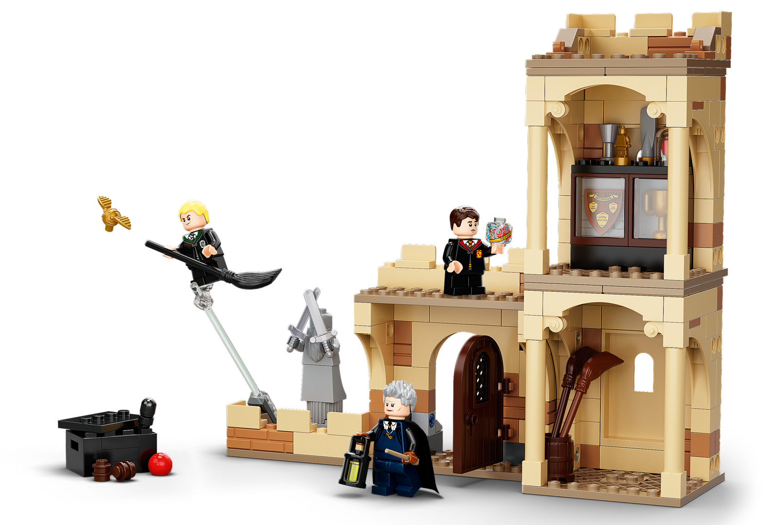 LEGO Harry Potter: Hogwarts - First Flying Lesson (76395) image
