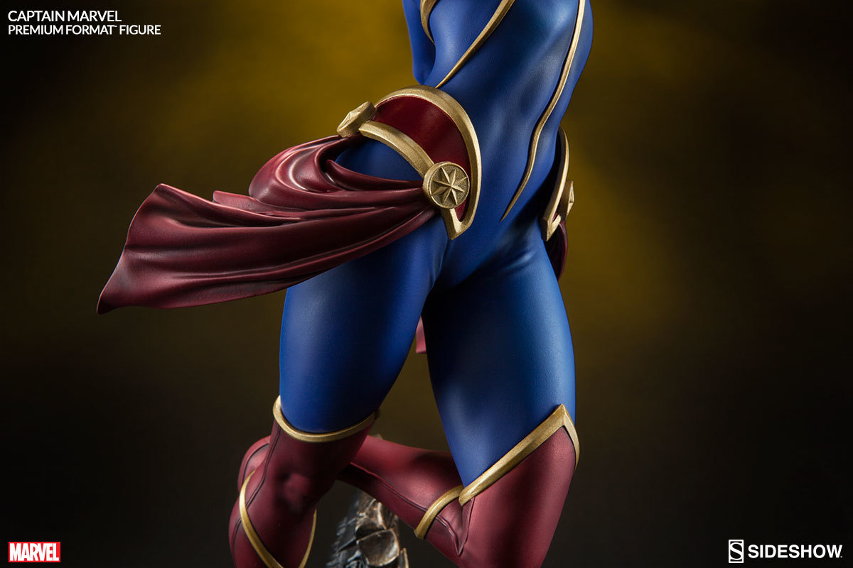 Captain Marvel - Premium Format Figure image