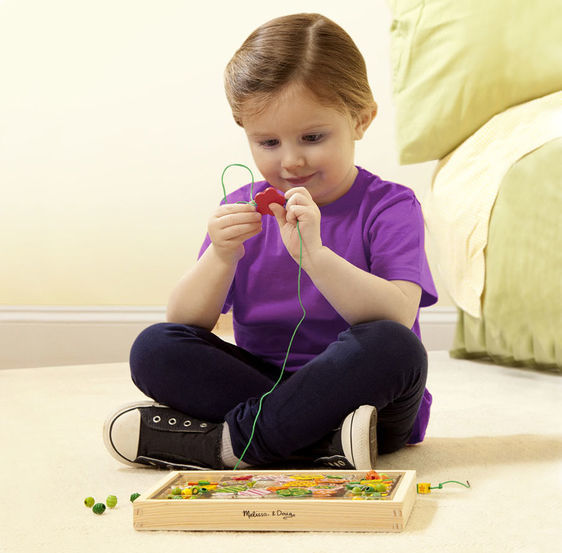 Melissa & Doug: Flower Power Wooden Bead Set image