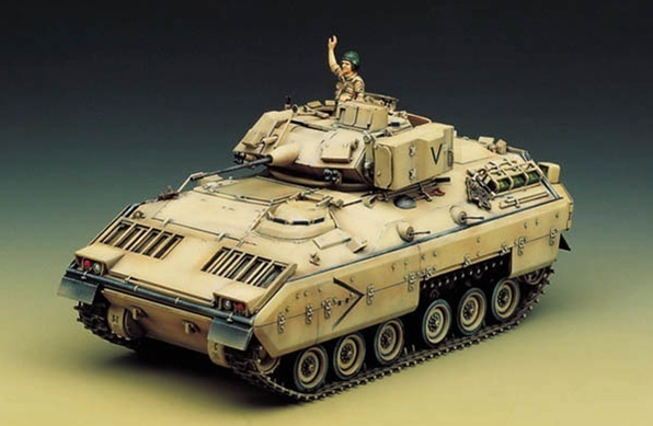 Academy: 1/35 M2 Bradley IFV - Model Kit image