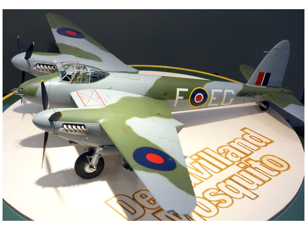 Tamiya De Havilland Mosquito FB Mk VI 1/32 Model Kit image