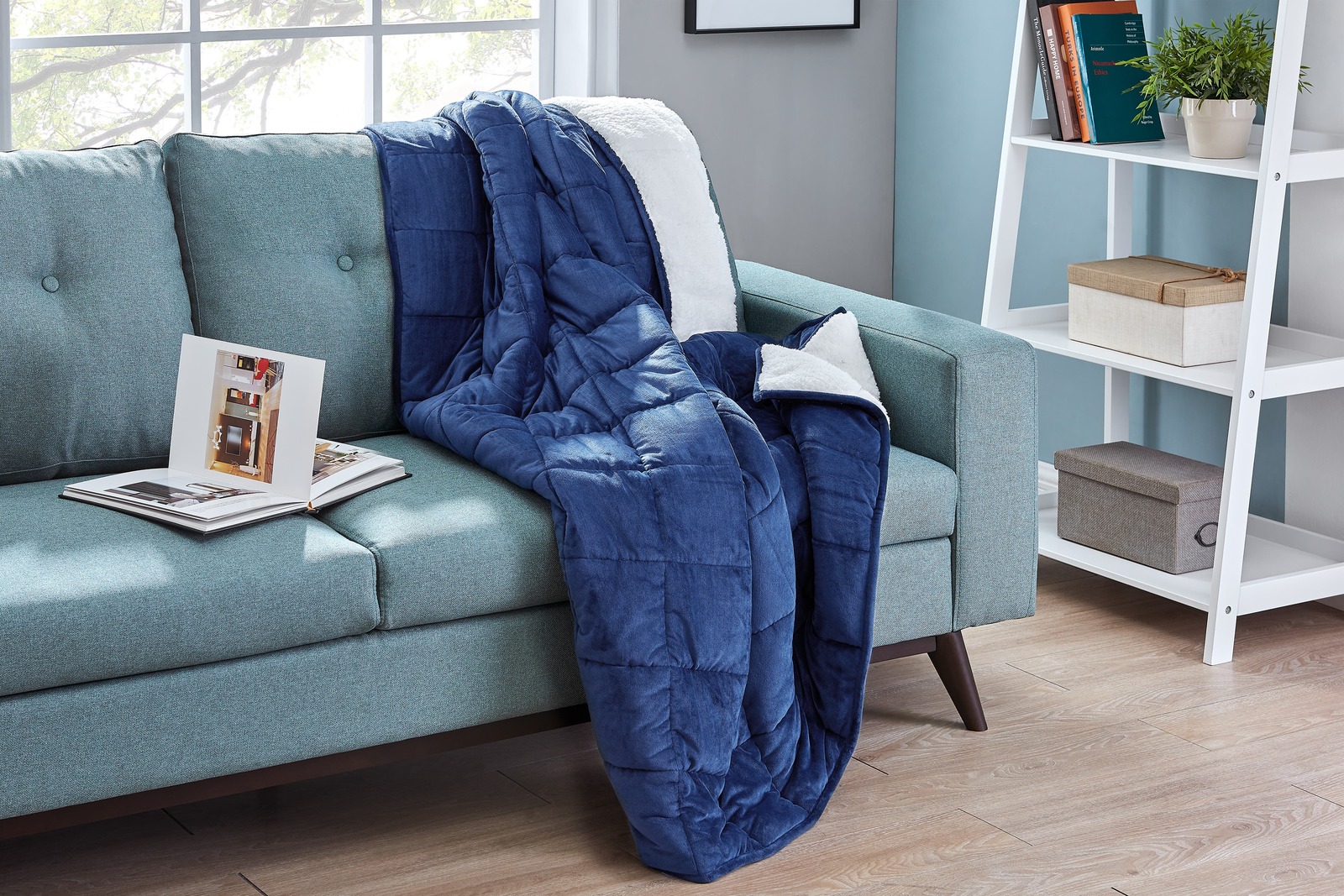 Ovela Weighted Sherpa Blanket (11 KG, Navy) at Mighty Ape NZ