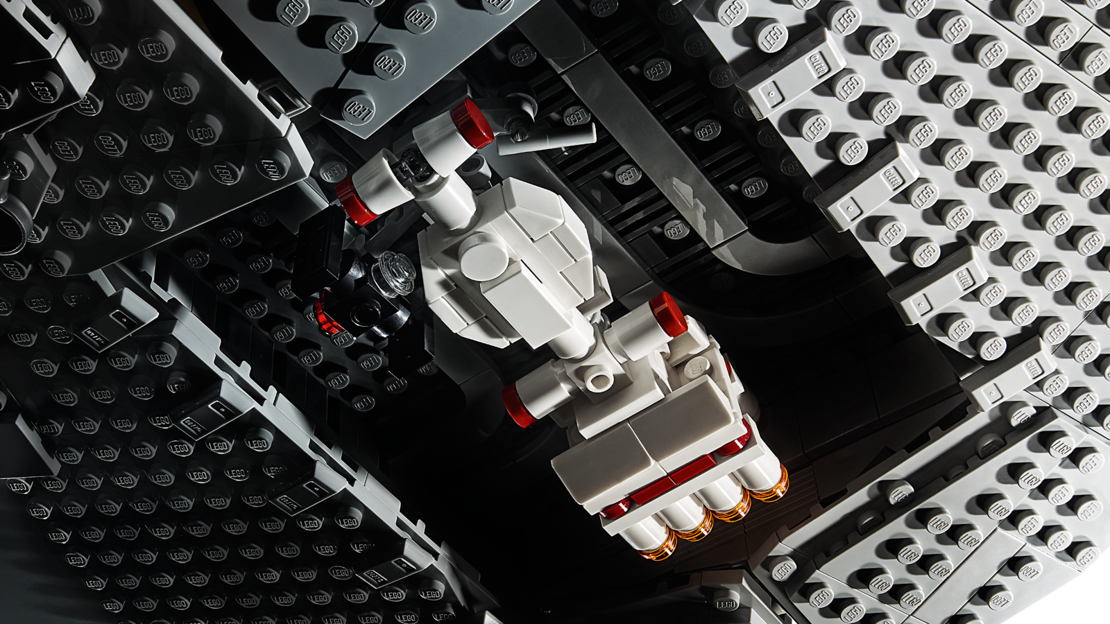 LEGO Star Wars: Ultimate Collector Series - Imperial Star Destroyer (75252) image