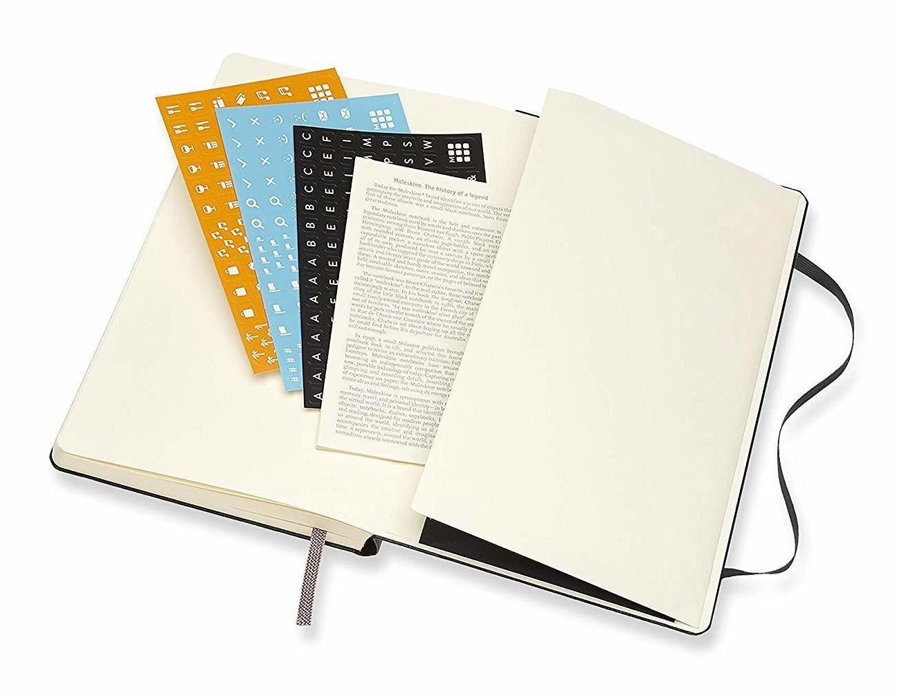 Buy Moleskine 2022 Diary Large 12 Month Weekly Peanuts at Mighty Ape NZ