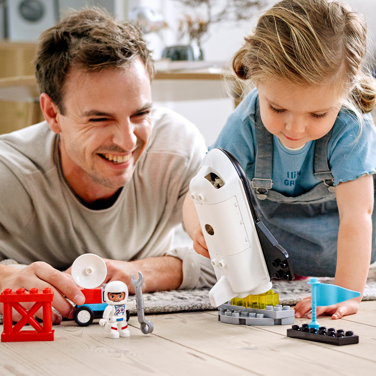 LEGO Duplo - Space Shuttle Mission (10944) image