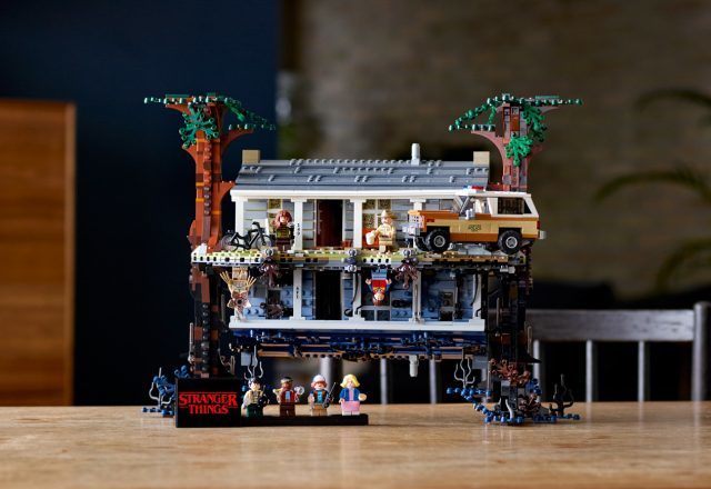 LEGO Stranger Things: The Upside Down - (75810)