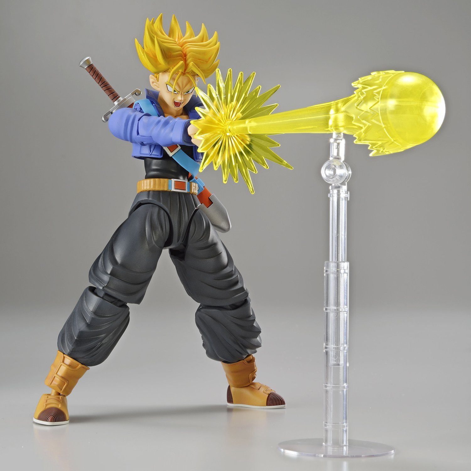 Super Saiyan Trunks - Figure-rise Model Kit image