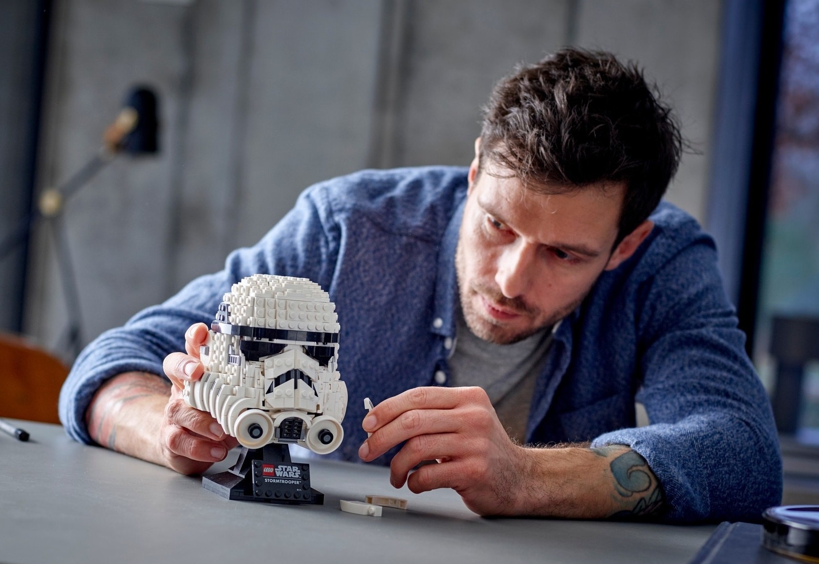 LEGO: Star Wars - Stormtrooper Helmet (75276) image