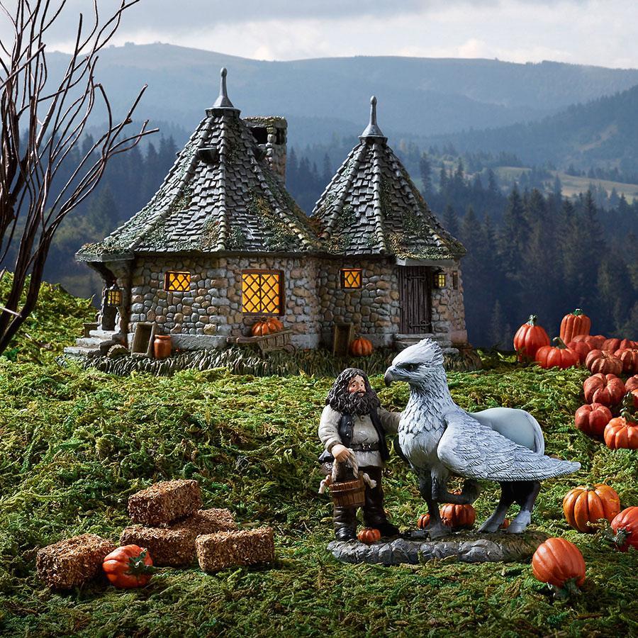 Hagrid's Hut - 6.5" Collectors Statue image