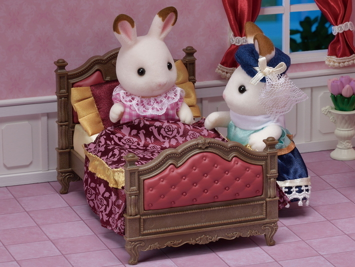 Sylvanian Families - Luxury Bed