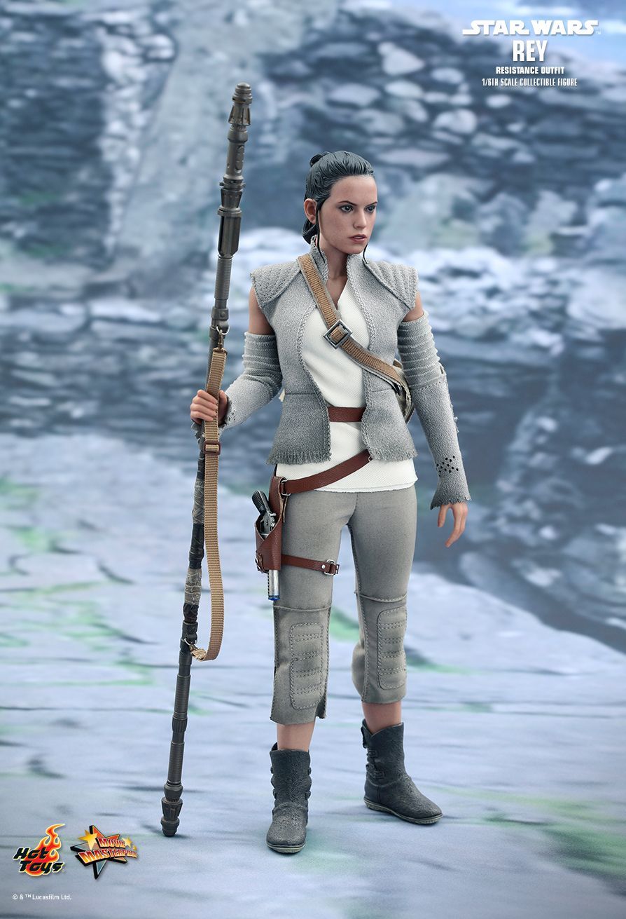 Star Wars: The Force Awakens - 11" Rey (Resistance Outfit) Figure image