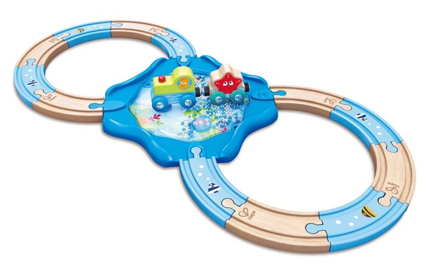 Hape: Undersea Train - Figure-8 Trackset